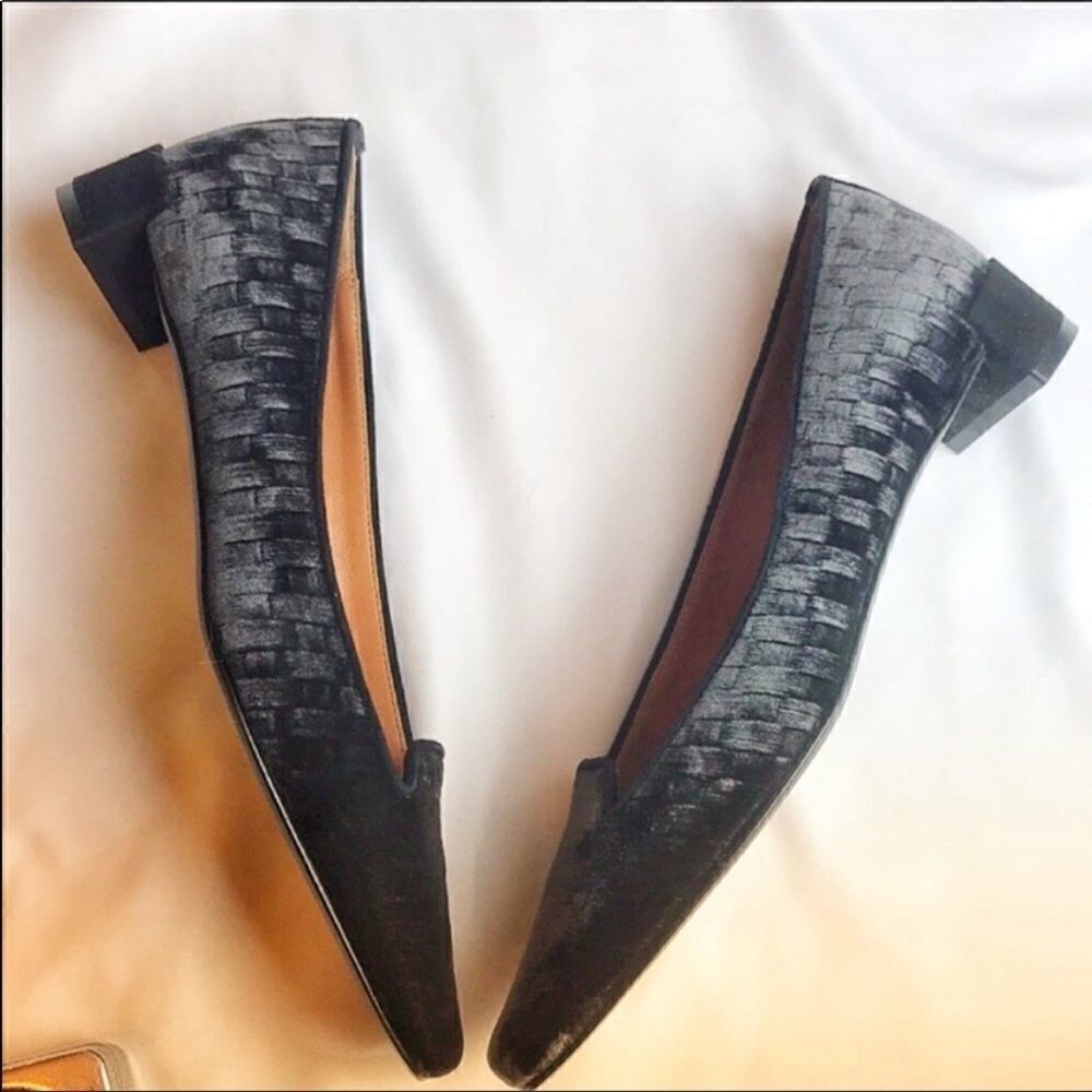 DIANE B. GREY/CHARCOAL VELVET FLATS.  NEW
